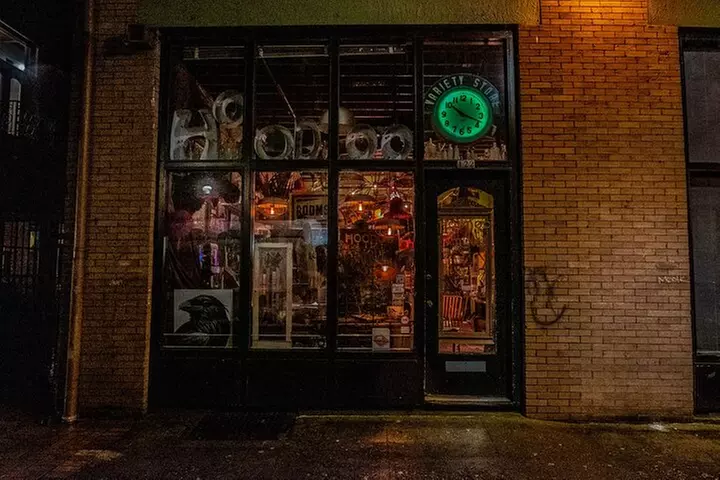 Portland Ghosts Boos and Booze Haunted Pub Crawl