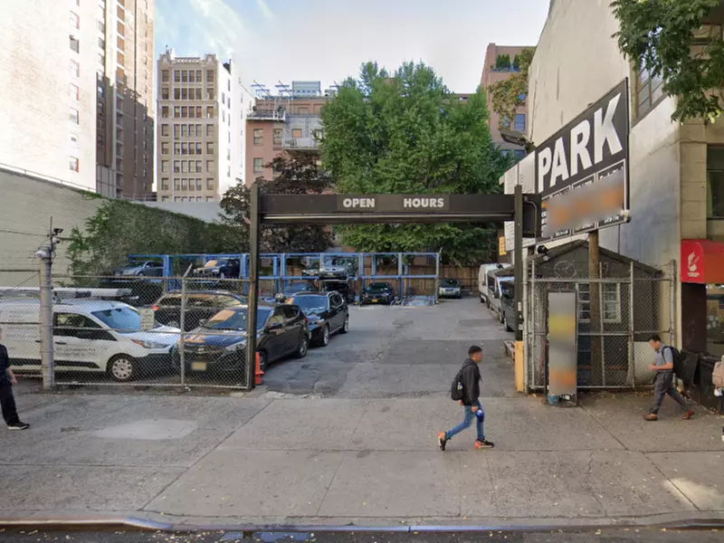 Parking at Park-it Management - 119 E. 28th St. Lot