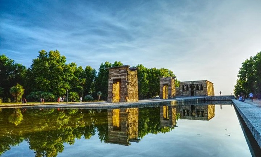 Image 1: Recorrido turístico por Madrid con la ciudad de Toledo