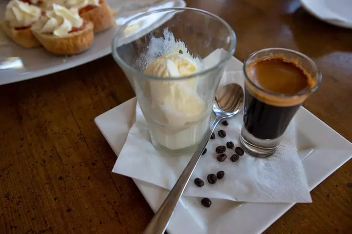 Chillagoe Caves and Outback Day Trip from Cairns