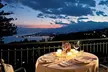 Tour a piedi privato di Taormina al tramonto con aperitivo sulla terrazza - Image 2