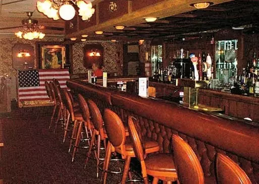 5% Cash Back at Charlotte's Restaurant