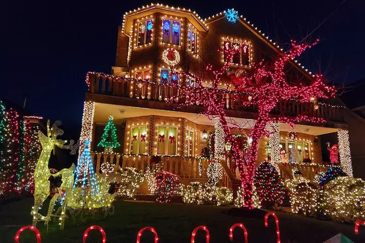 Dyker Heights Christmas Lights Guided Tour