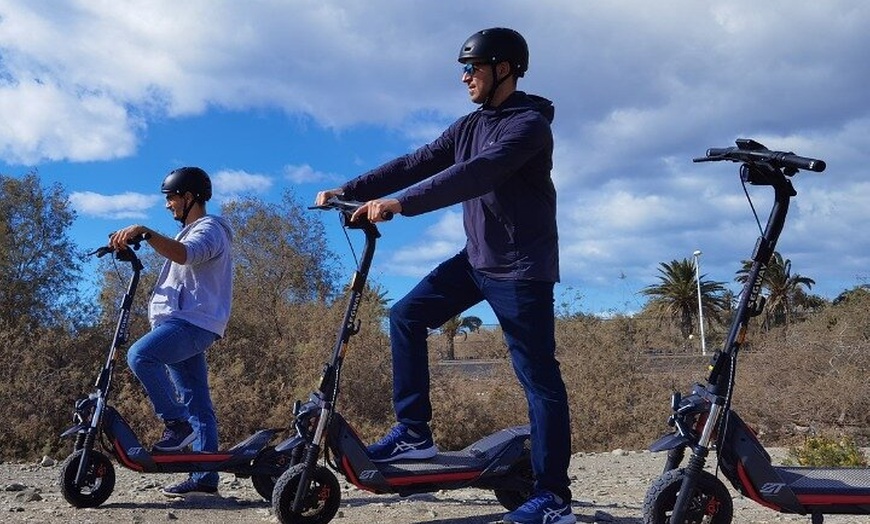 Image 2: Maspalomas & Playa del Inglés: Tour guiado en Segway eléctrico