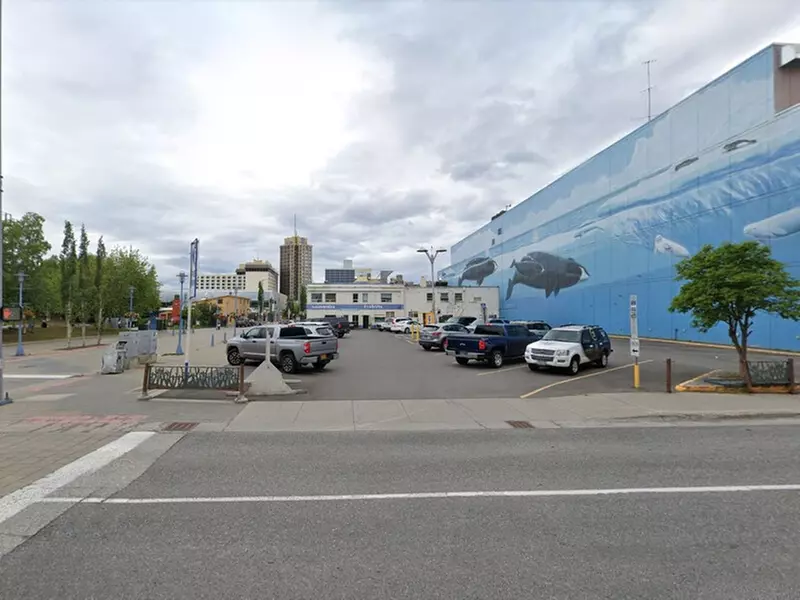 Parking at [5054] 495 W. 6th Ave. Lot