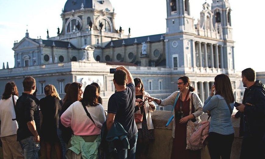 Image 4: Free Tour de 2 horas por el Madrid antiguo