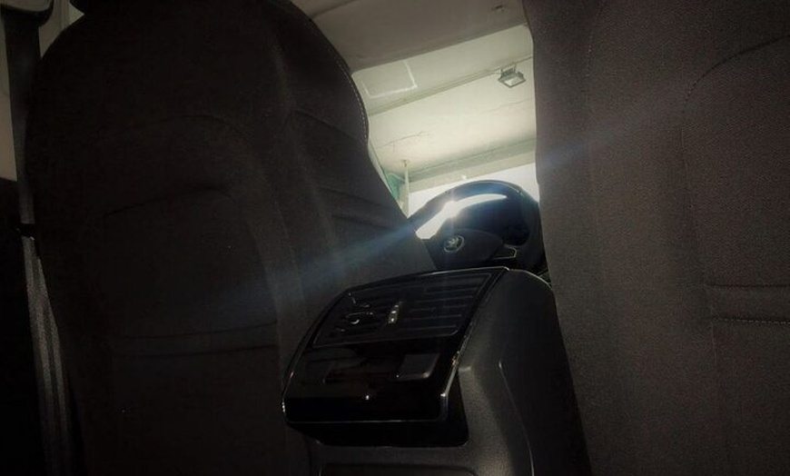 Image 5: Transfer Alicante Aeropuerto - Playa de San Juan en Coche privado