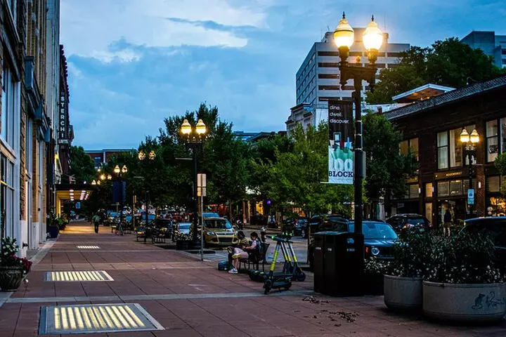 Self-Guided Scavenger Hunt: Knoxville's Perfect Blend