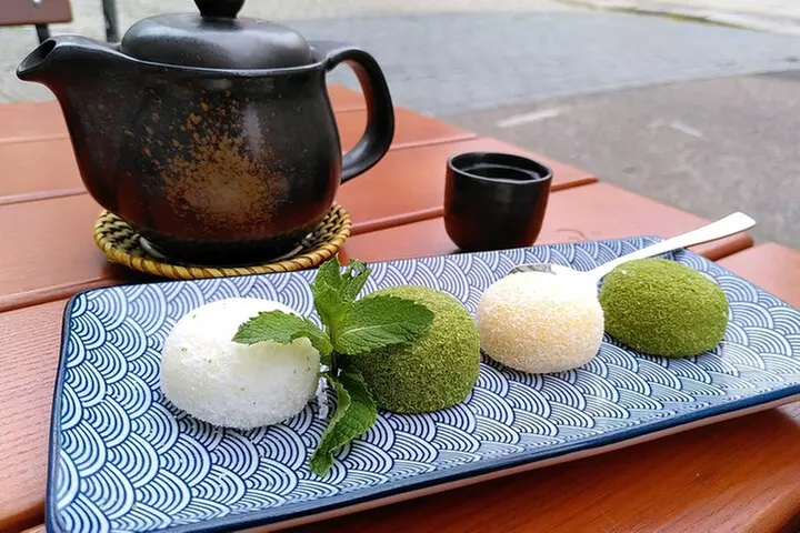 NYC: Chinatown & Little Italy Food Tour with 7 Flavorful Tastings