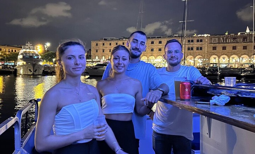 Image 17: Crucero nocturno por Valencia con cena y bebidas