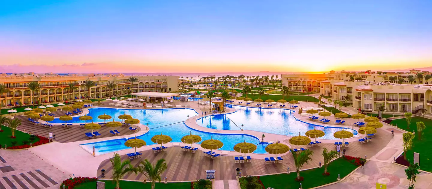 ✈ ÄGYPTEN | Sharm El Sheikh - Pickalbatros Royal Moderna Sharm Aqua Park - Transfers inklusive 5*, 5 Nächte - Ideal für Familien - Primary Image
