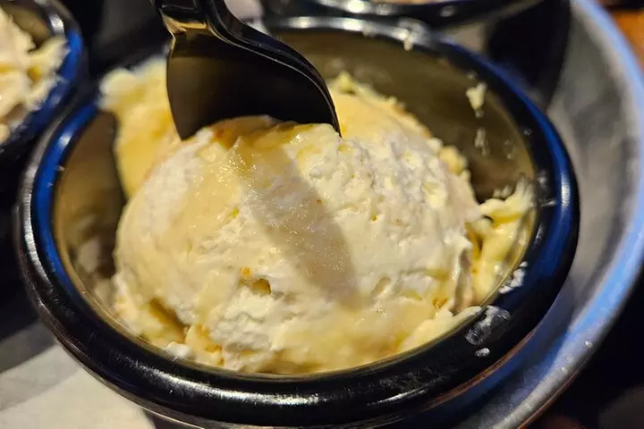 Nashville: Food Tour with 5+ Tastings of Local Delicacies