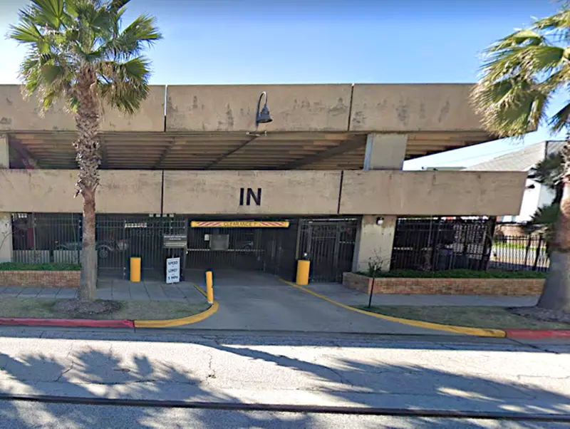 Parking at 1927 21st St. Garage