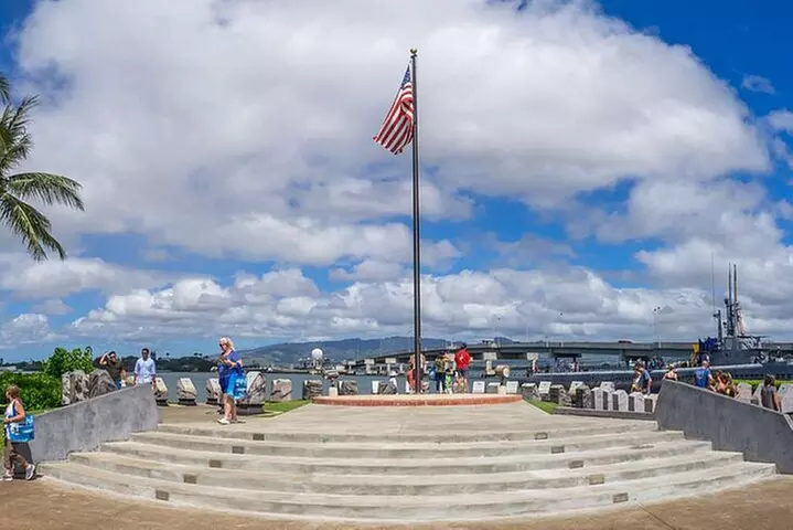 Luxury Pearl Harbor USS Arizona Memorial Small Group Tour