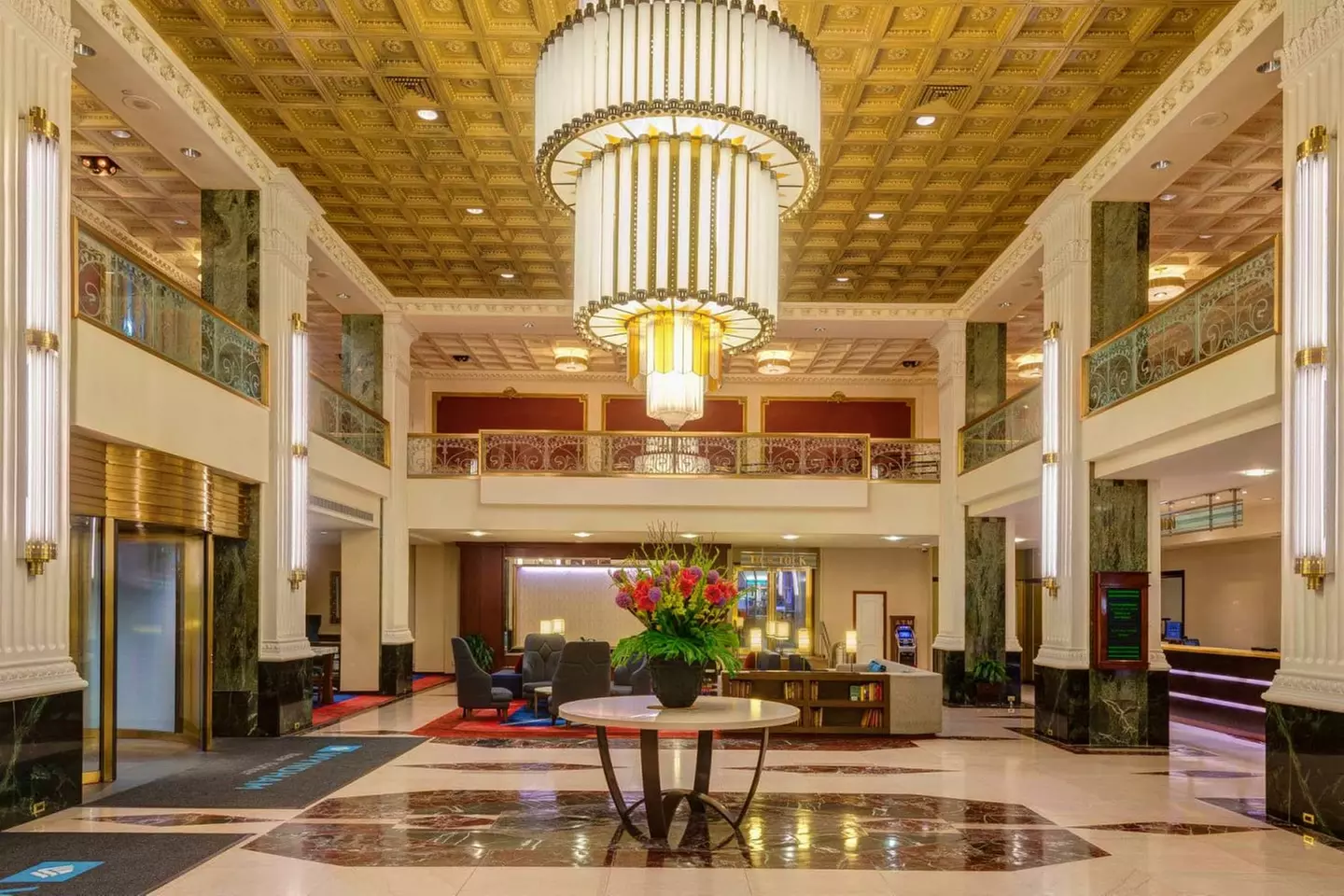 ✈ VERENIGDE STATEN | New York City - The New Yorker Hotel by Lotte ...