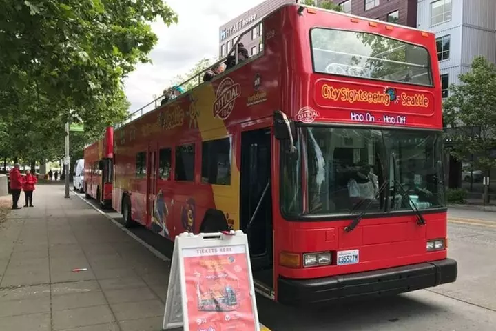 City Sightseeing Seattle HOHO Bus Tour + Bookable Extras