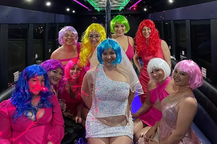 Skip the Line VIP Nightclub Tour in Vegas