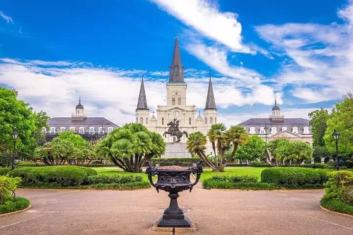 New Orleans History & Happy Hours Tour - Primary Image