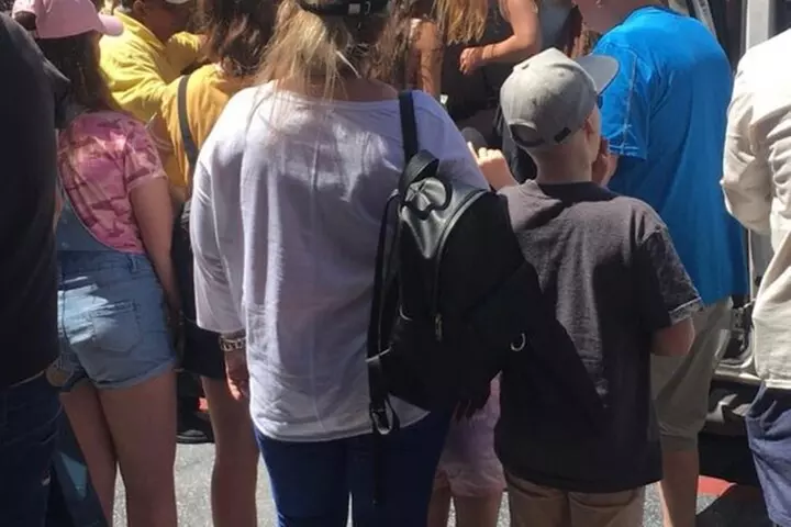 2-Hour Shared Celebrities Home Tours in Hollywood