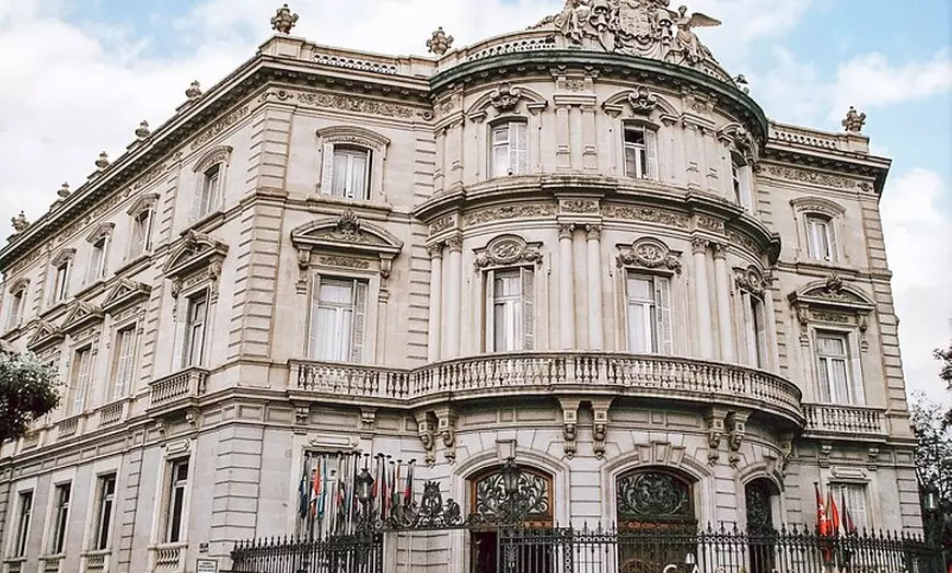 Image 4: Entrada sin colas al Museo del Prado y recorrido privado por Madrid...