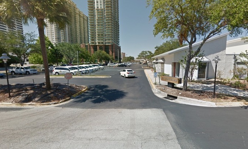 Image 3: Parking at 1501 Riverplace Blvd. Lot