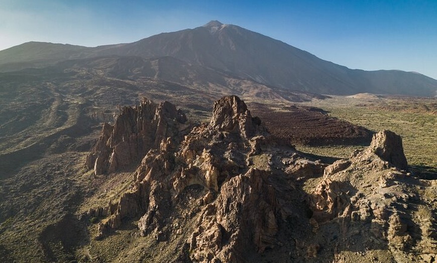 Image 4: Parque Nacional Teide con furgoneta