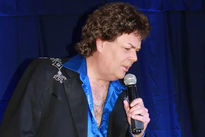 Pigeon Forge: Conway Twitty Tribute by Travis James Admission Ticket - Second Medium