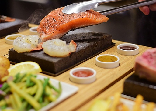 5% Cash Back at Hot Rocks