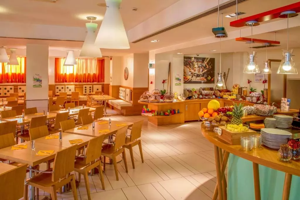 ✈ ITALIE | Rome - Best Western Globus Hotel 3*, 2 nuit - Surclassem...