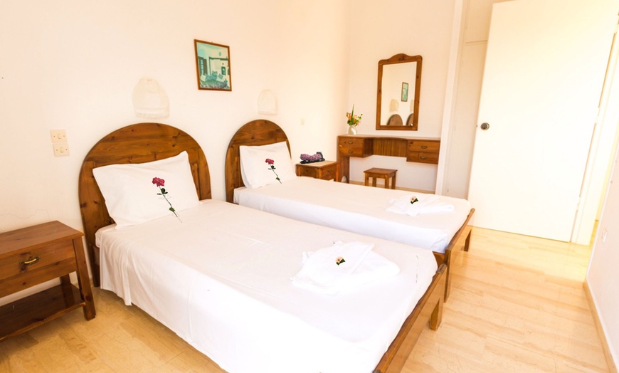 Image 4: ✈ CORFU | Agios Georgios Argirades - Bruskos Hotel &Suites 3*, 3 ni...