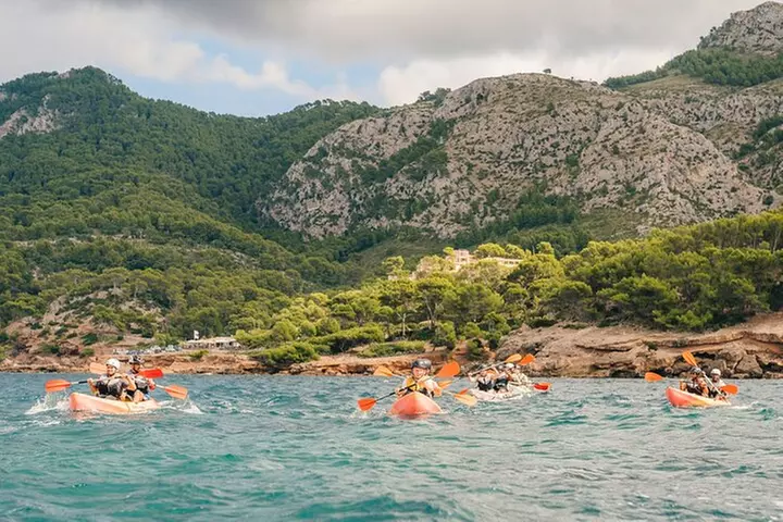 Mallorca : Paseo en kayak, cueva marina, salto acantilado y snorkel
