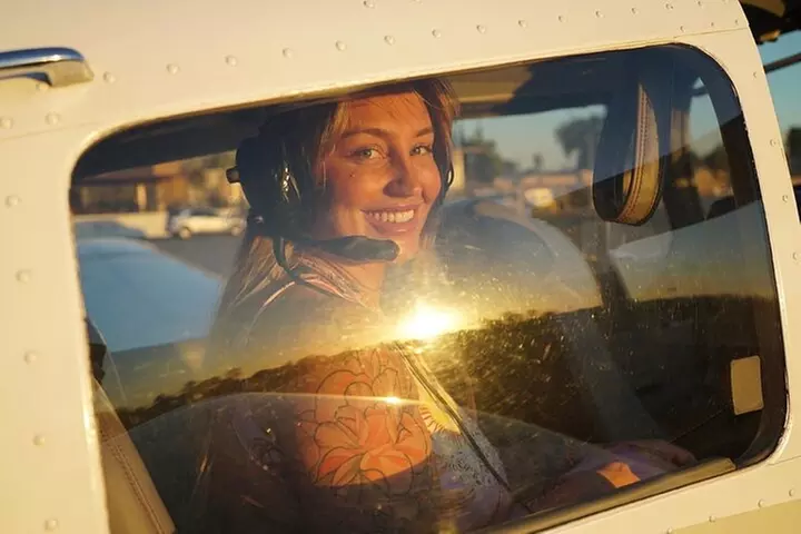 Private Flight Tour in Los Angeles - Primary Image