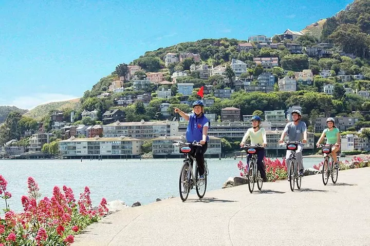 Golden Gate Bridge Guided Bicycle or E-Bike Tour from San Francisco...