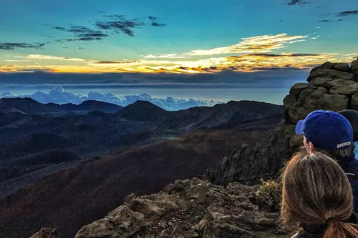 Maui: Majestic Haleakala Sunrise Tour with Pick-up