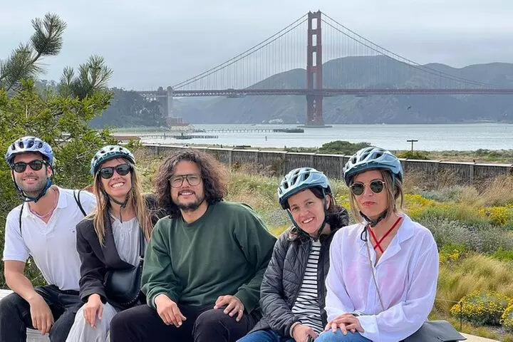 Guided E-Bike tour across SF to the Golden Gate Bridge and back