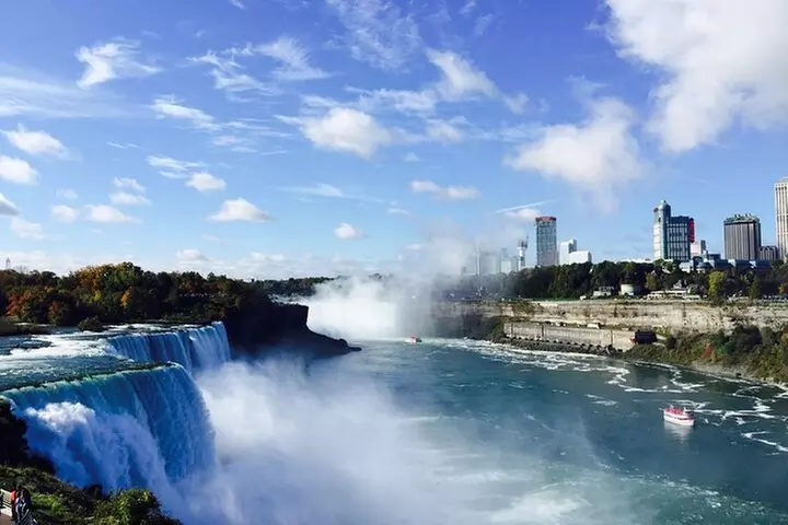 2-Day Best of Niagara Falls, Corning, Finger Lakes Tour from NYC