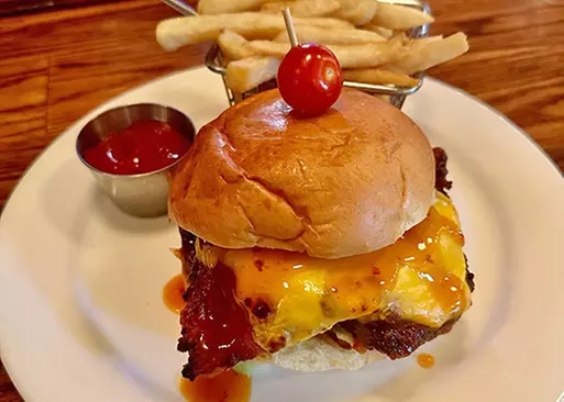 5% Cash Back at The Irish American