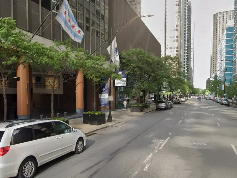 Parking at DoubleTree by Hilton Chicago Garage - Primary Image