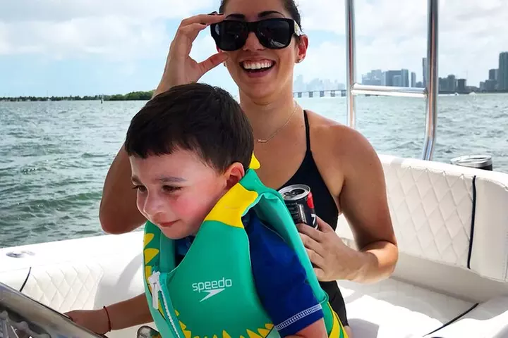 Miami Private Boat Rental to Sandbars and More