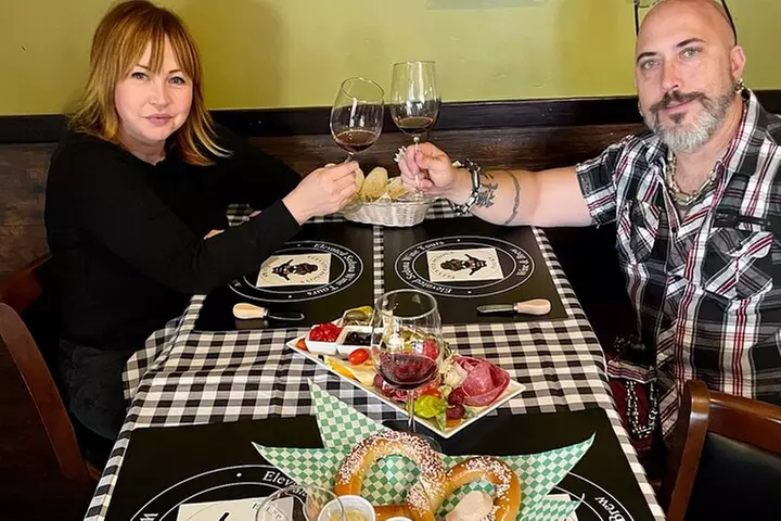 Private Wine Tour, Voted best in town, Tastings Included!