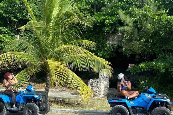 Private Bahama Jeep Sightseeing Adventure - Second Medium