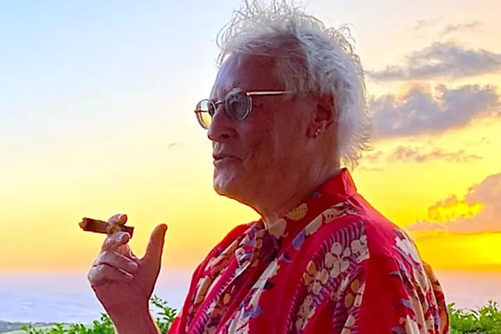 Enjoy Sunset with a Fine Cigar in Hawi