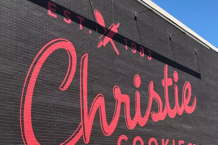 Germantown Neighborhood Food & Sightseeing Walking Tour