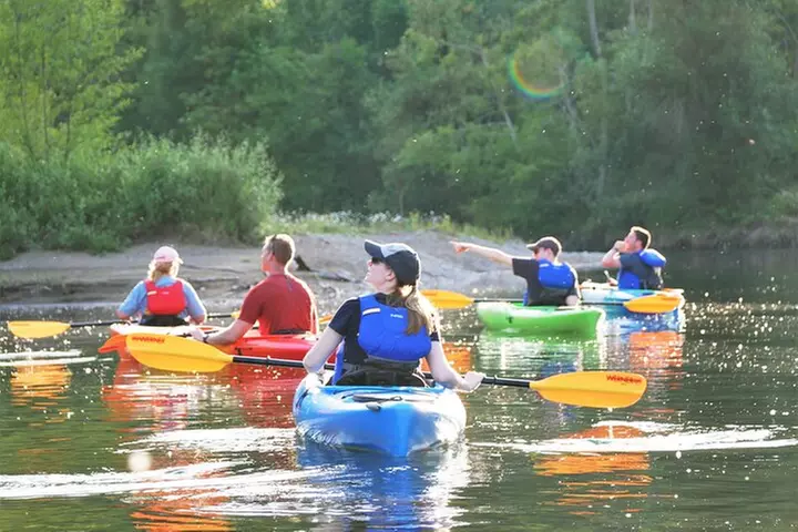 Kayaking in Columbia River Gorge National Scenic Area - Primary Image