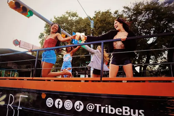 Roofless Party Bus Tour in Downtown Austin