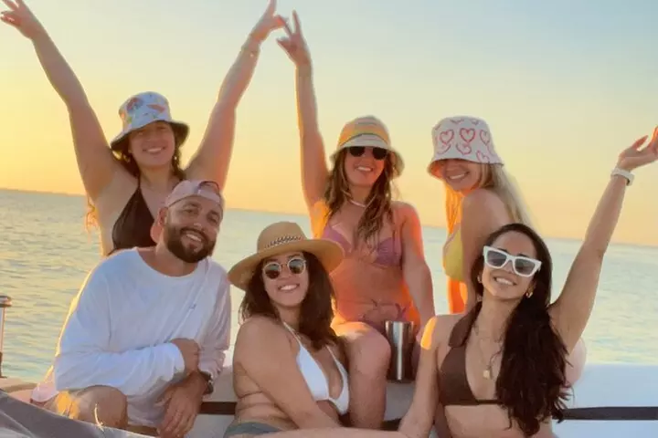 Miami Express Private Boat a 1- Hour Luxury Experience - Primary Image