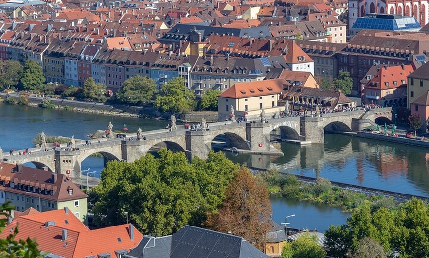 Image 2: Erkunden Sie Würzburgs Stadthighlights mit einem Einheimischen