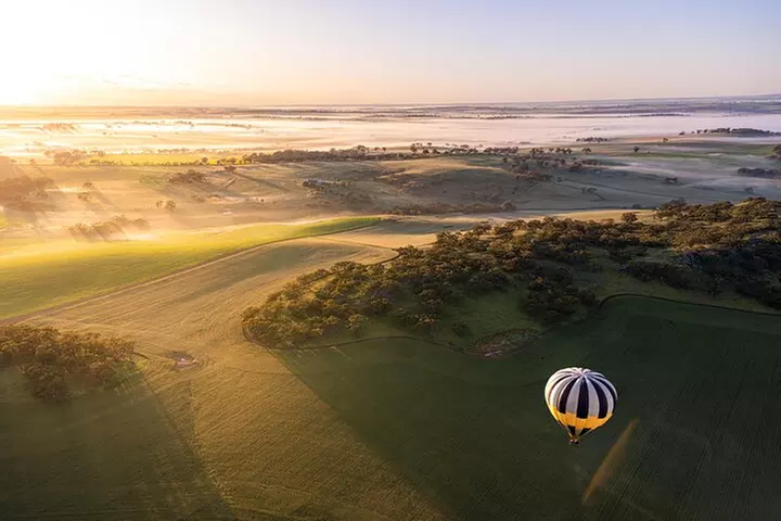 Hot Air Balloon Flights in Perth (Avon Valley) with breakfast