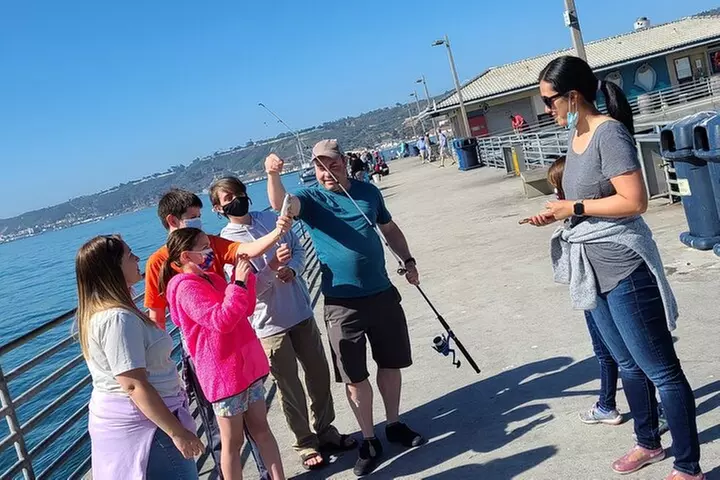 2-Hour San Diego Pier Fishing Experience