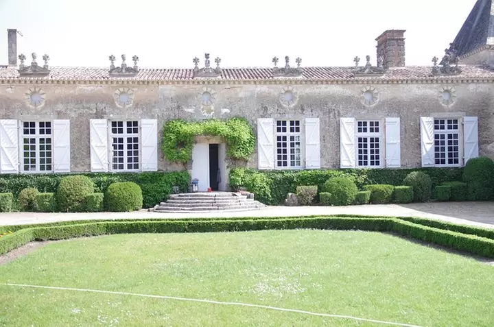 Excursion d'une journée à Saint-Émilion avec visite et dégustations...